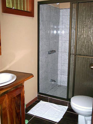 The rooms have attractive modern bathrooms with hot water.